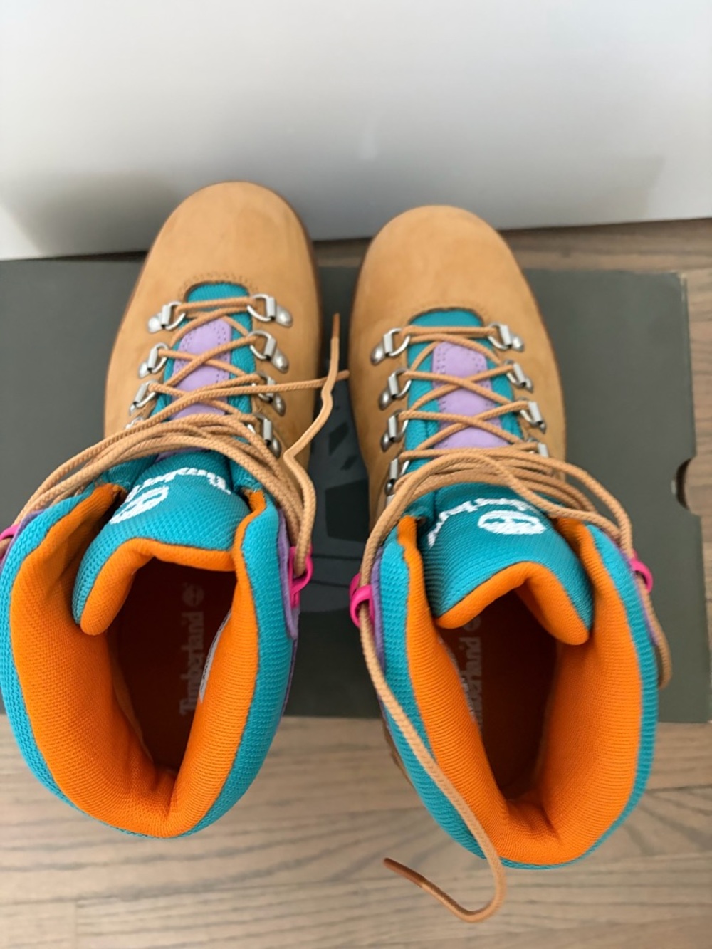NIB - Timberland Euro Hiker Nubuck Hiking Boots with Teal & Purple Accents - 8 - Picture 3 of 8